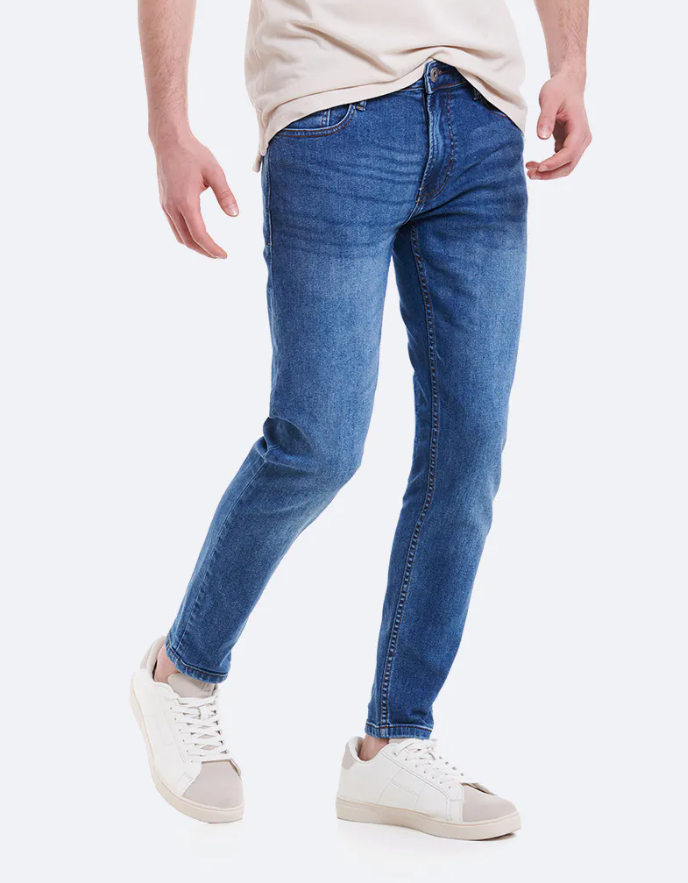 JEANS TAPERED SLIM FIT OSCURO