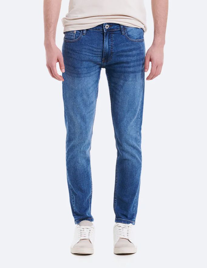 JEANS TAPERED SLIM FIT OSCURO