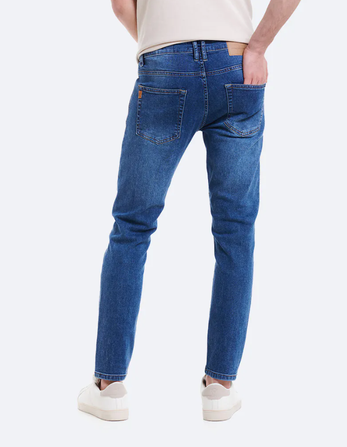 JEANS TAPERED SLIM FIT OSCURO