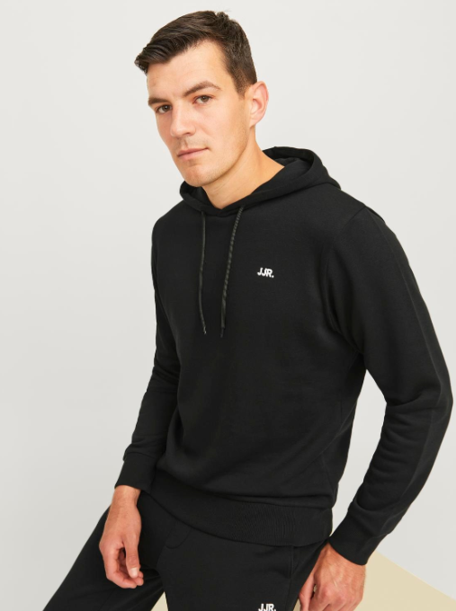 SUDADERA CON CAPUCHA NEGRA