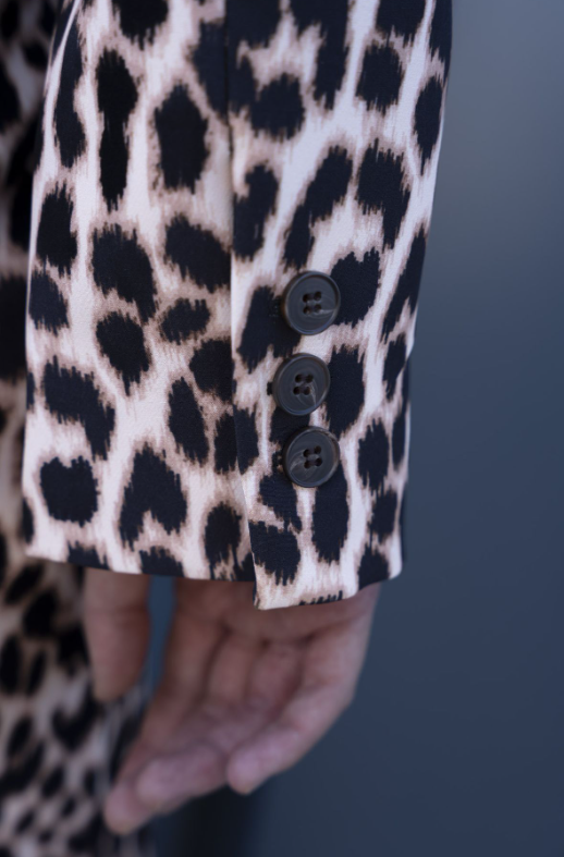 CHAQUETA ESTAMPADO ANIMAL PRINT